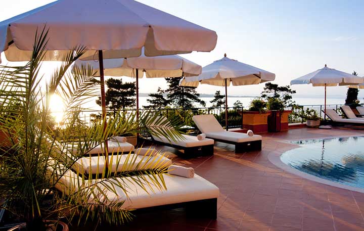 高盛：美股创新高之际对冲基金加速撤离科技股 转向消费必需品股